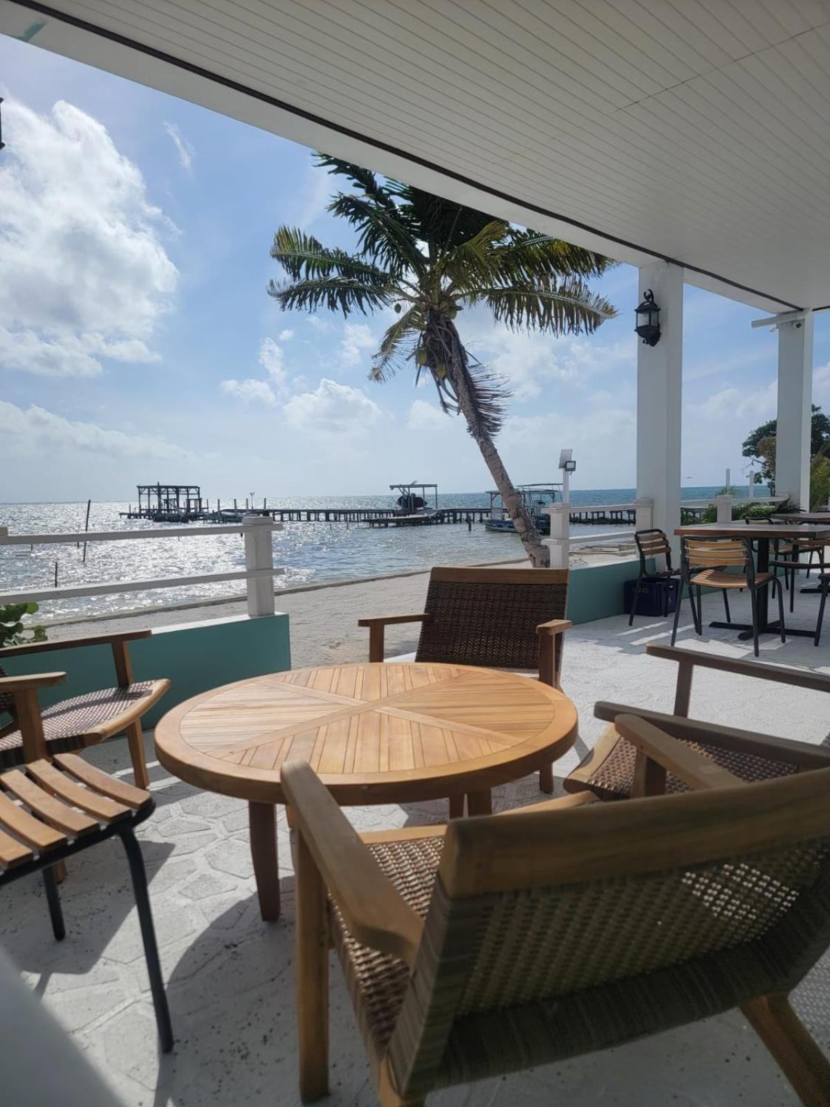 Island Magic Villas Caye Caulker Exteriör bild