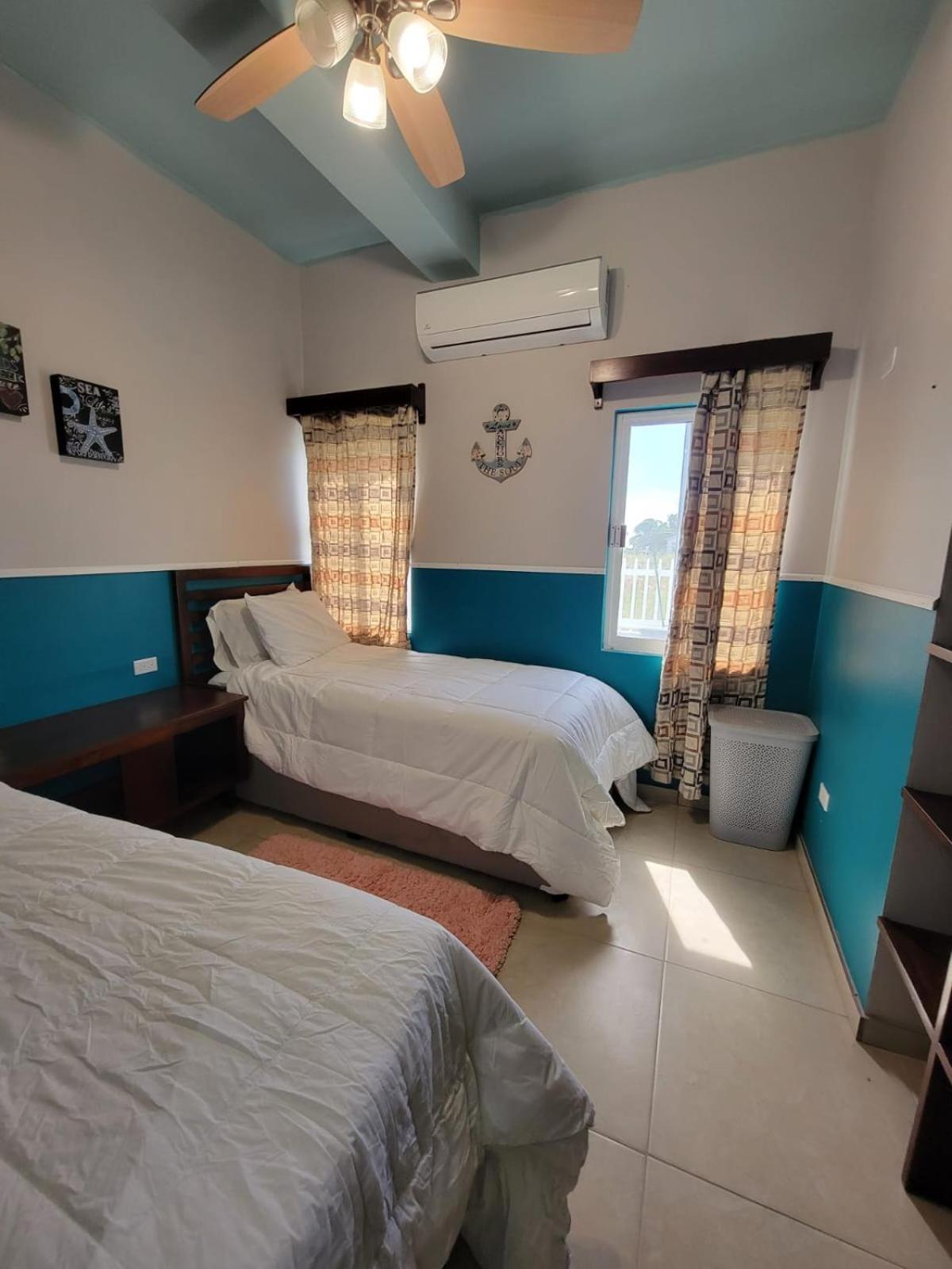 Island Magic Villas Caye Caulker Exteriör bild