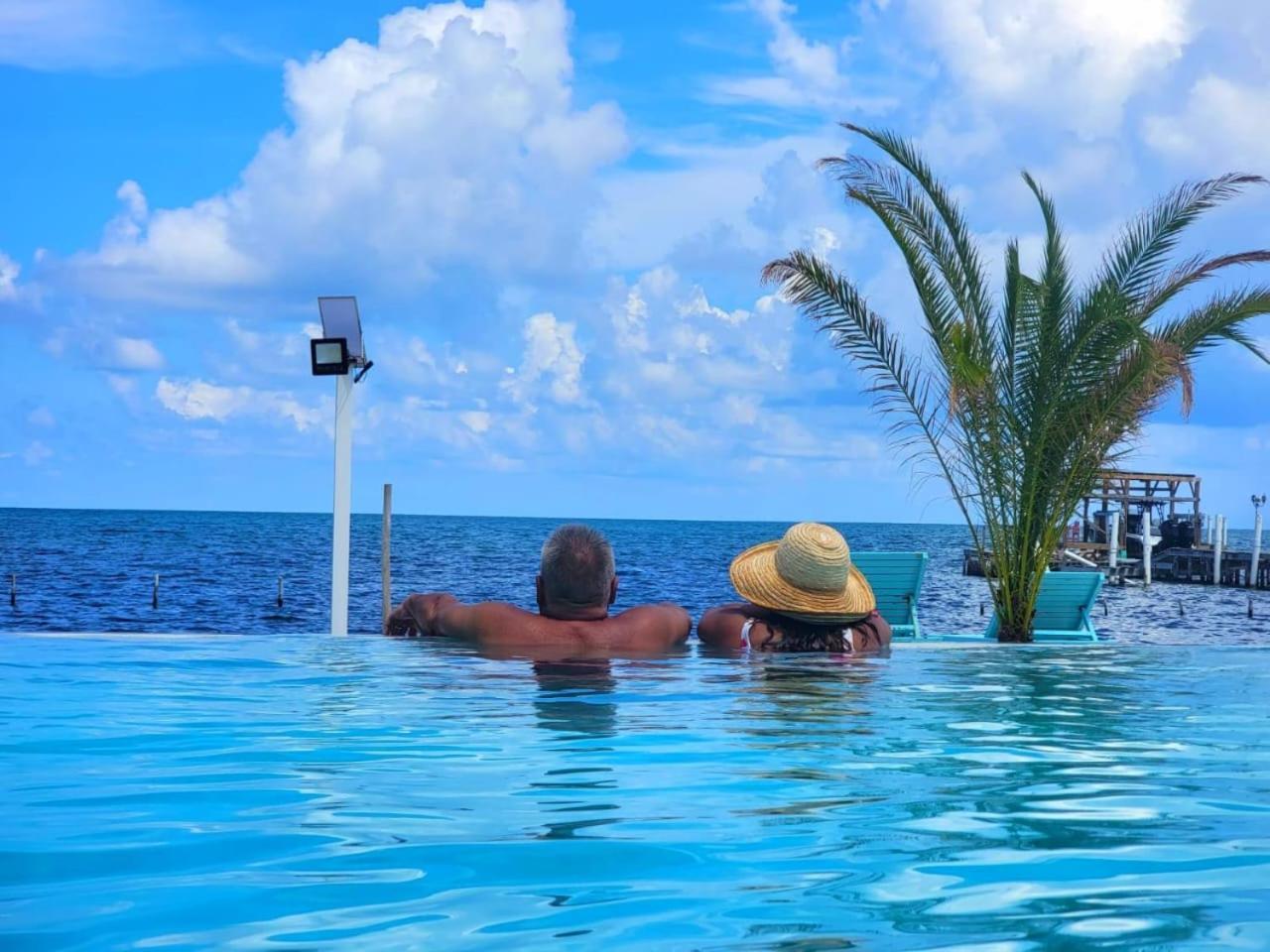 Island Magic Villas Caye Caulker Exteriör bild